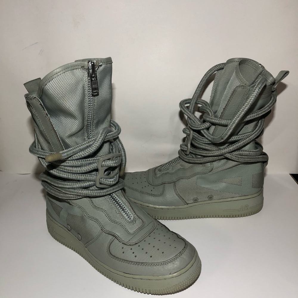 Nike SF AF1 High Top shoe “Sage Color”  (Air Force 1 boot)